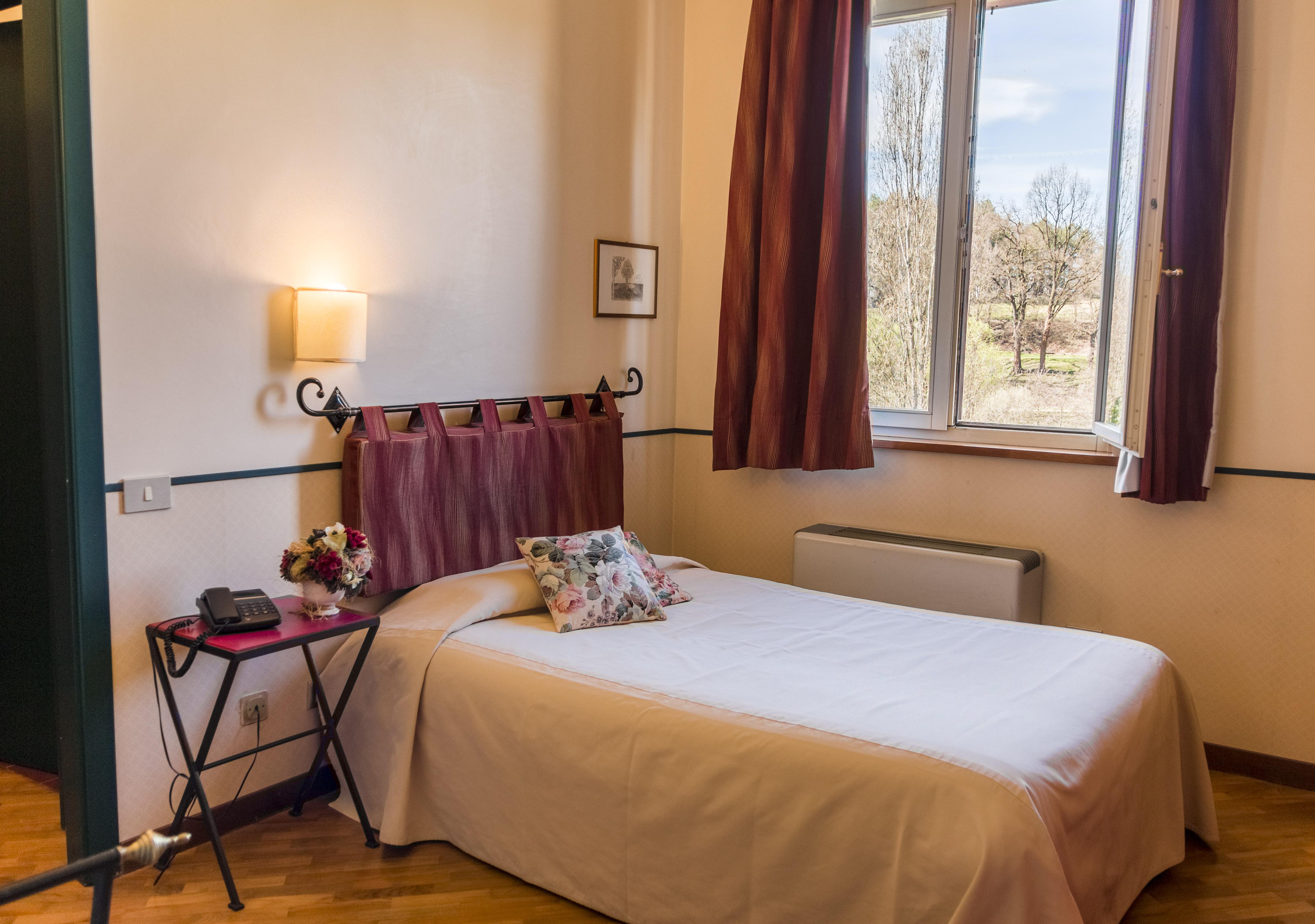 Hostellerie Du Golf Pecetto Exterior photo